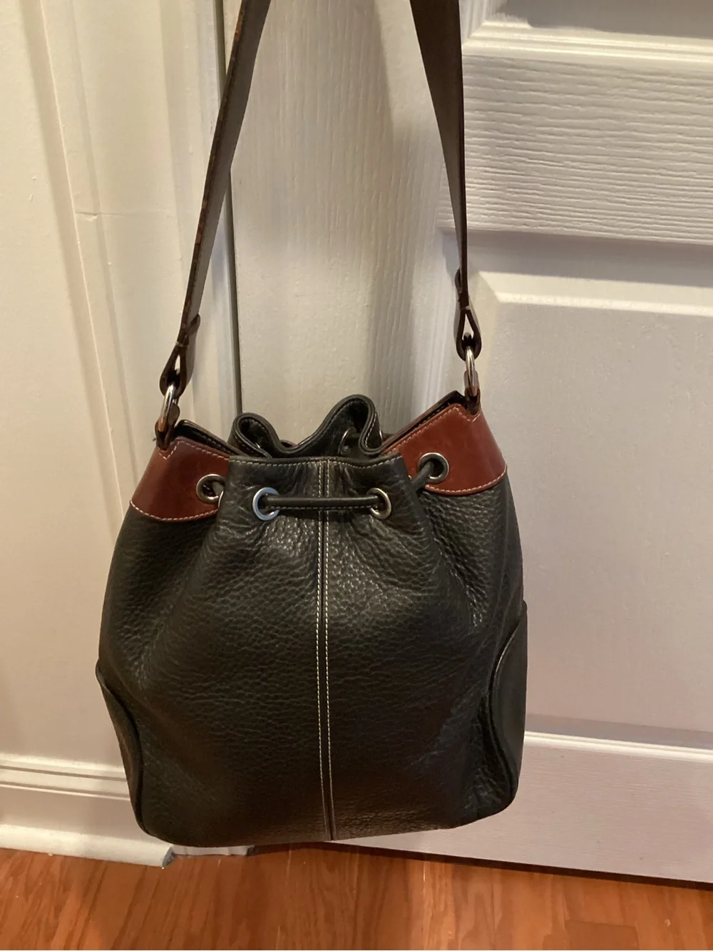 Dooney & Bourke dooney burke